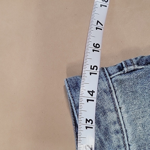 Urban Outfitters, BDG Size 29 A-Line Short, Raw / Frayed Hem Exc. Used Condition - Picture 4 of 12